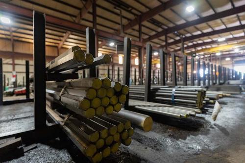 Hot Rolled vs. Cold Rolled Steel Bars