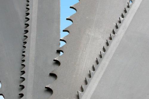 Using an Industrial Horizontal Band Saw to Cut Steel